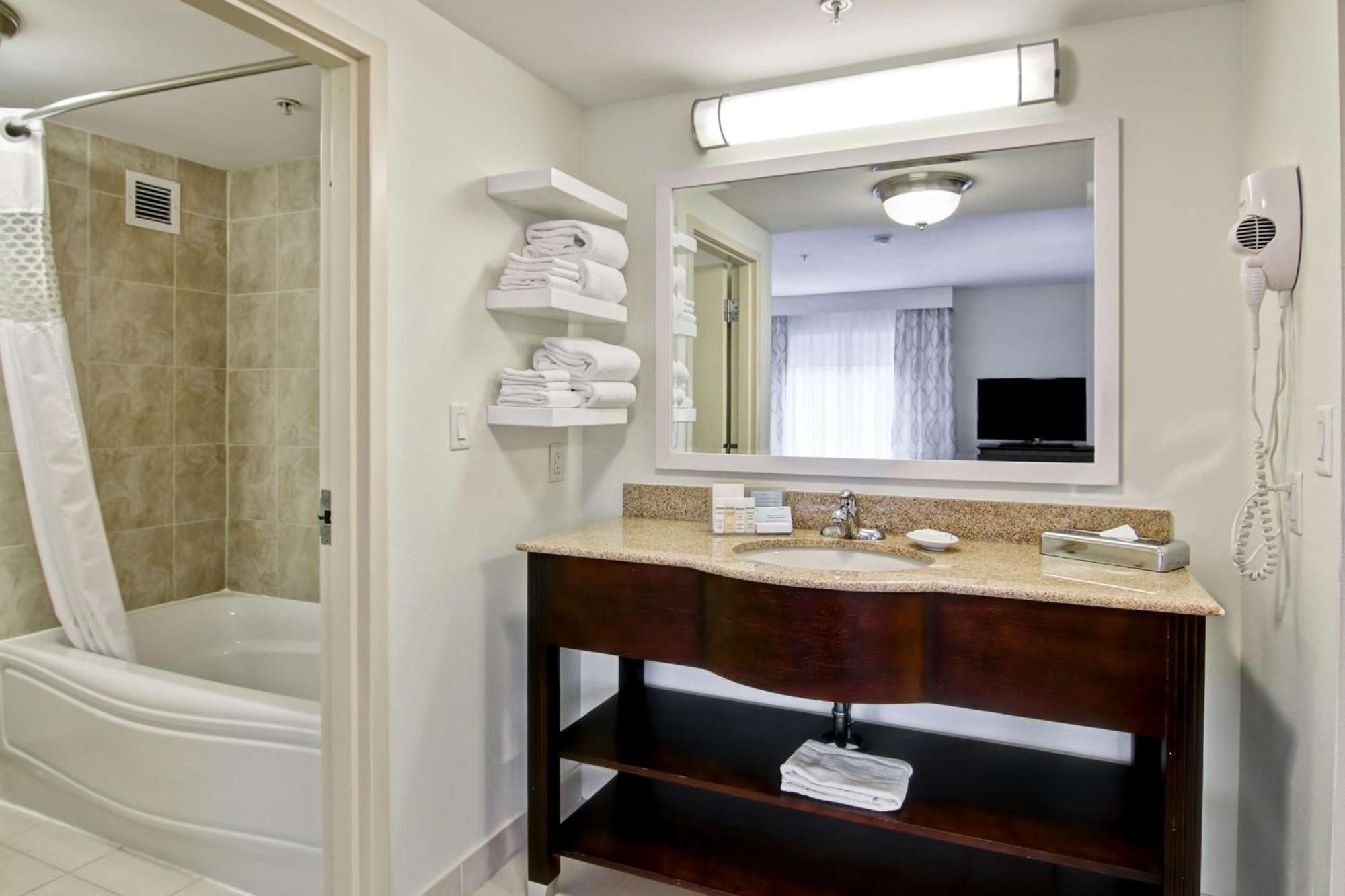 Hampton Inn & Suites סאינט ג'ון מראה חיצוני תמונה